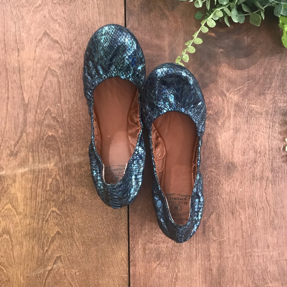 Stylish Blue Women's Flats